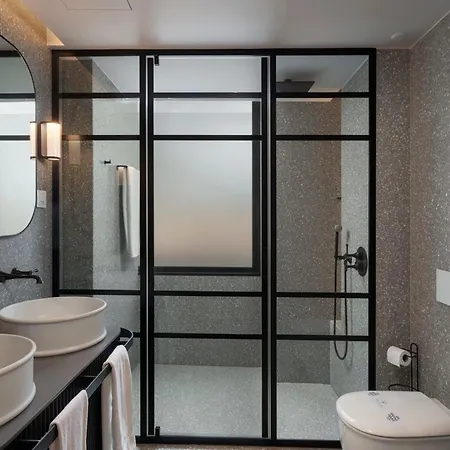 Savoy Insular Iv By An Island Apart Apartment