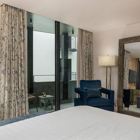 Savoy Insular Iv By An Island Apart Funchal (Madeira)